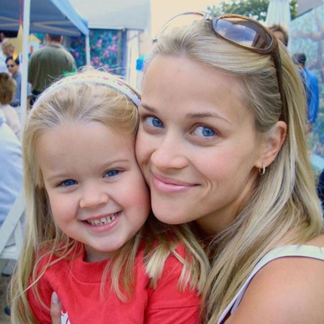 Reese Witherspoon, Ava Phillippe